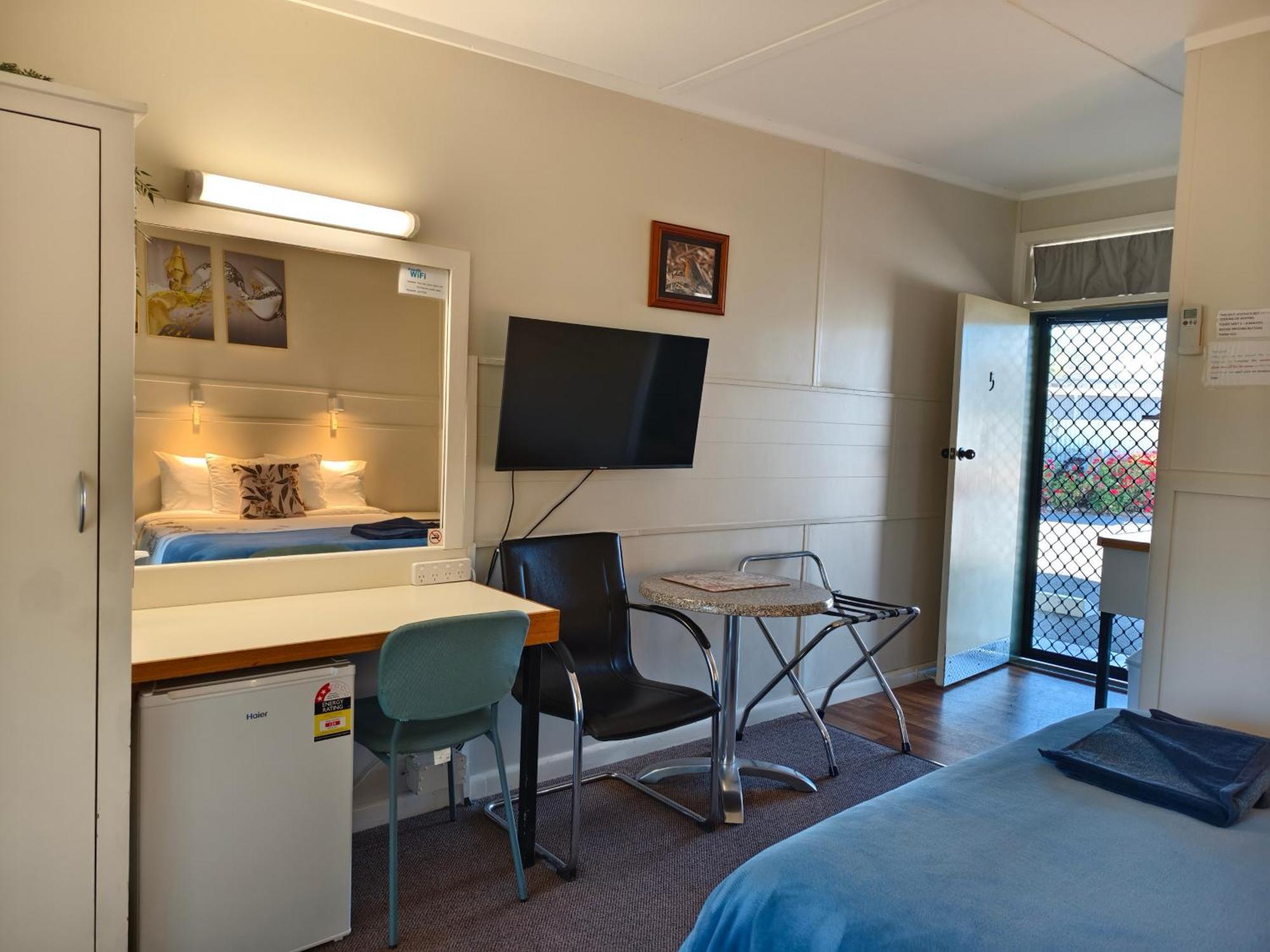 Donald Riverside Motel ภายนอก รูปภาพ
