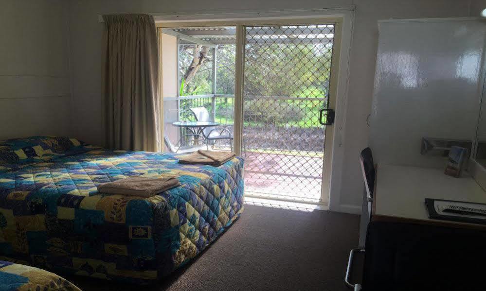Donald Riverside Motel ภายนอก รูปภาพ