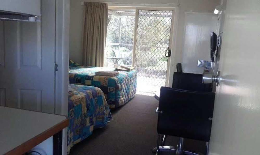 Donald Riverside Motel ภายนอก รูปภาพ