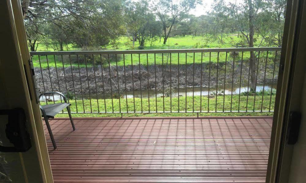 Donald Riverside Motel ภายนอก รูปภาพ